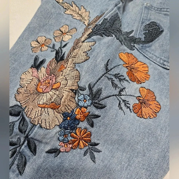 MINKPINK MP|D Wildflower Scando Jeans, Floral Embroidered, Straight Leg, EUC! - Picture 11 of 15